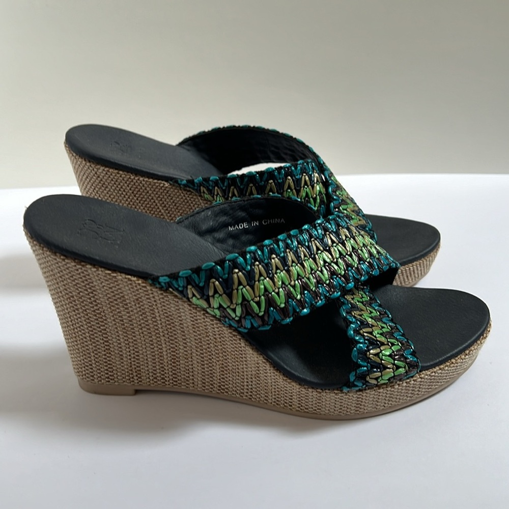 New York & Company wedges